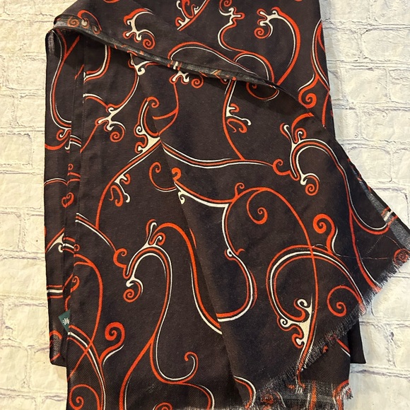 HANDMADE 100% WOOL SWIRL PATTERNED CHOCOLATE BROWN BLACK RED AND CREAM SCARF O/S - Picture 3 of 9